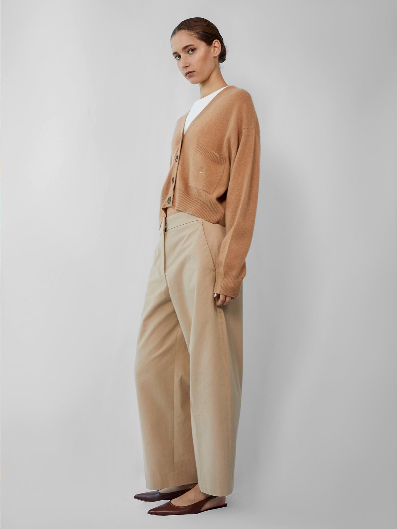 The Cashmere Cardi in Tan