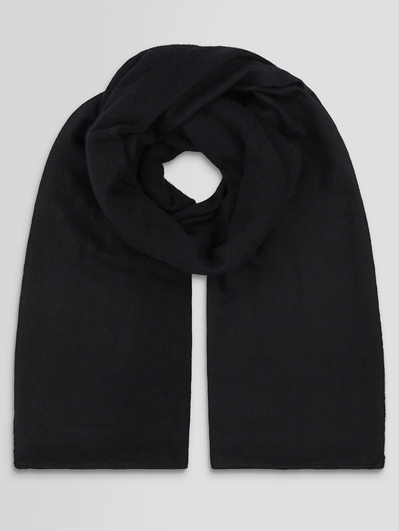 The Cashmere Scarf in Black